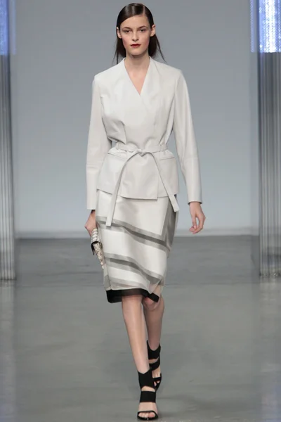 Look 4